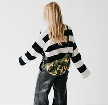 Load image into Gallery viewer, Shirley Sherpa Crossbody Bag