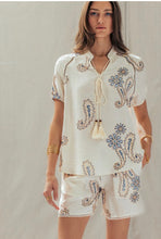 Load image into Gallery viewer, Linen Tassel Top