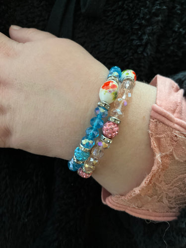 White Flower Bead Bracelet