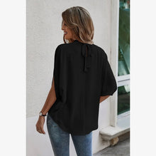 Load image into Gallery viewer, Cindy Cape Short Sleeve Top