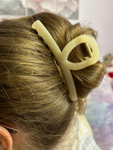 Load image into Gallery viewer, 4.5” Autumn Hair Clips