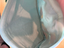 Load image into Gallery viewer, Velvet Tulip Pouch