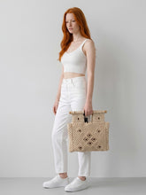 Load image into Gallery viewer, Crochet Tote