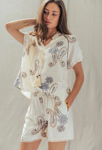 Load image into Gallery viewer, Linen Tassel Top