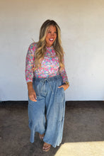 Load image into Gallery viewer, Lace-tastic Top