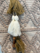 Load image into Gallery viewer, Tassel Me Bag