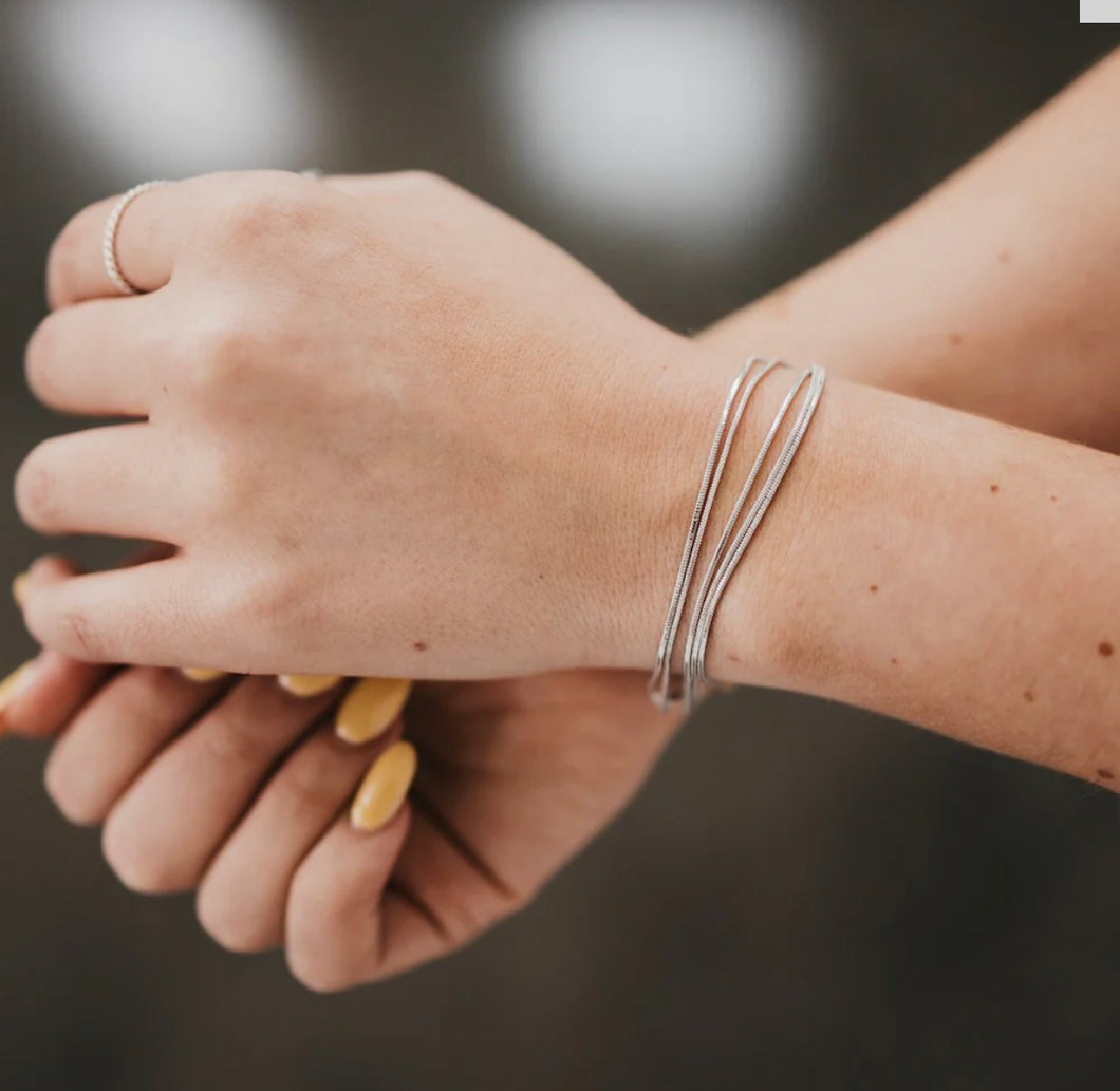 Delicately Dainty Bracelet