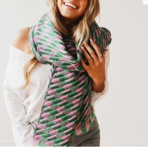 Cold Morning Houndstooth Scarf