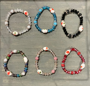 White Flower Bead Bracelet