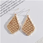 Khalifa Retro Curved Drop Earring