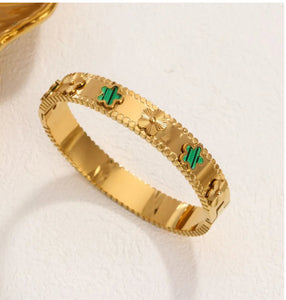 Addie Clover Bangle