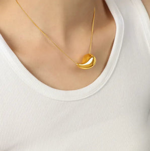 Amie Droplet Necklace