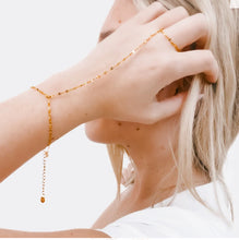 Load image into Gallery viewer, Molly Minimalist Hand Chain Bracelet