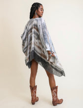 Load image into Gallery viewer, Dip Dye Kimono