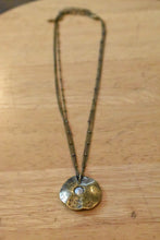 Load image into Gallery viewer, Gold Circle Jewel Necklace