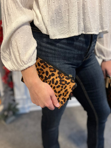 Medium Leopard Clutch