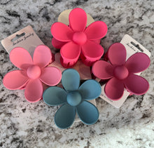 Load image into Gallery viewer, Flower 3” Hair Clips