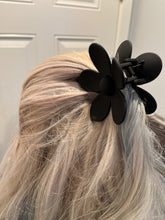Load image into Gallery viewer, Flower 3” Hair Clips