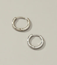 Load image into Gallery viewer, Tiny Hoop Earrings