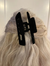Load image into Gallery viewer, Velvet Hair Clip