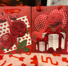 Load image into Gallery viewer, 3D Red Gift Bags